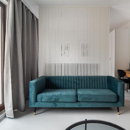 Wola Artistic Designer Apartment Warsaw Exterior photo