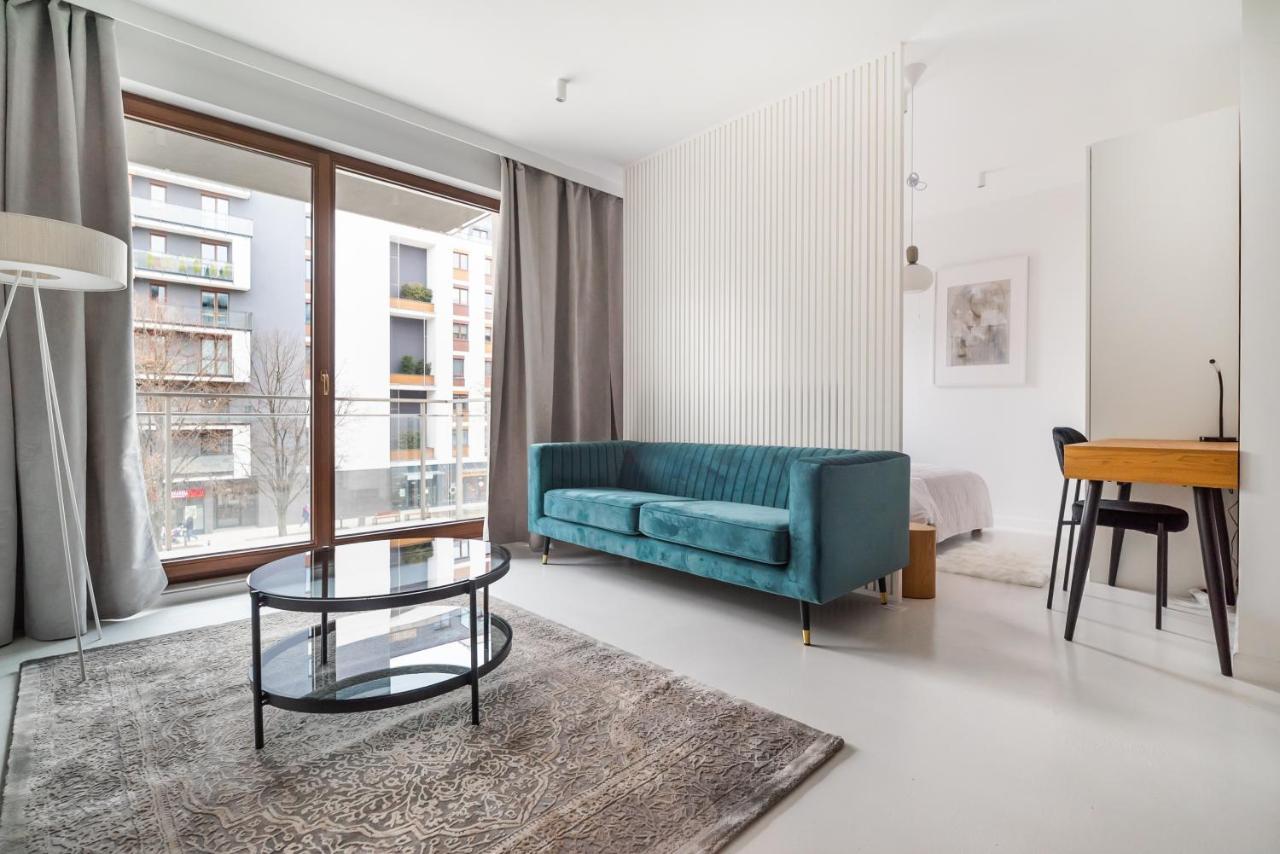 Wola Artistic Designer Apartment Warsaw Exterior photo