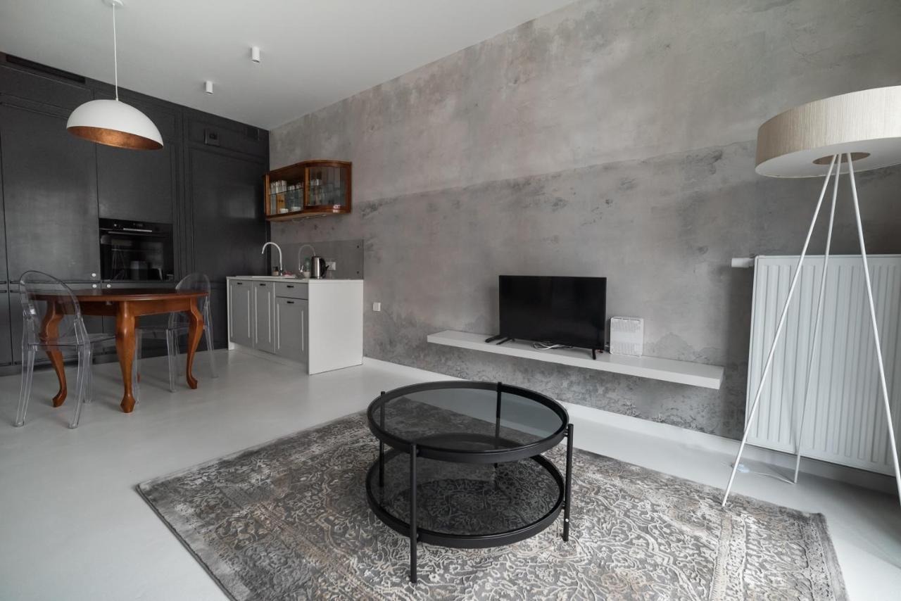Wola Artistic Designer Apartment Warsaw Exterior photo