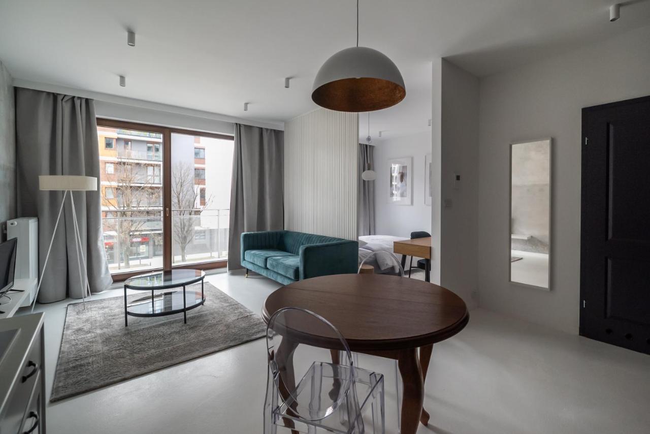 Wola Artistic Designer Apartment Warsaw Exterior photo